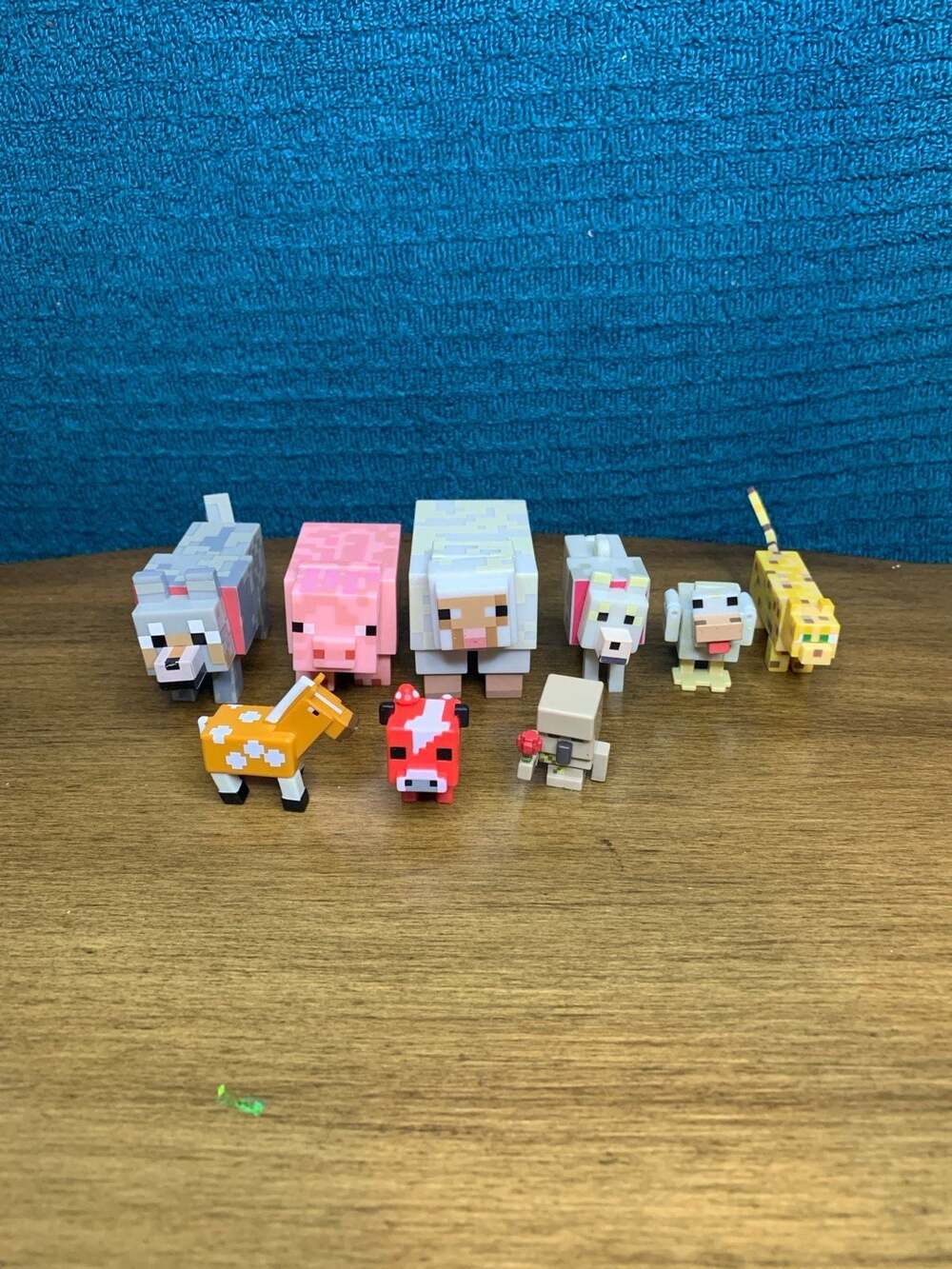 Minecraft Mini Figures Bundle Of 9